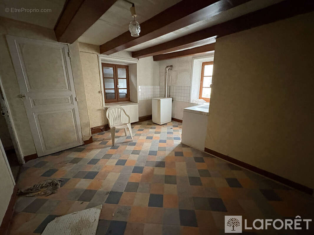 Maison à MAZEYRAT-D'ALLIER