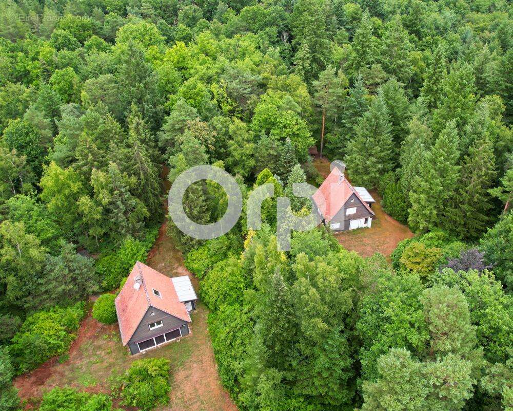 Maison à SYLVAINS-LES-MOULINS