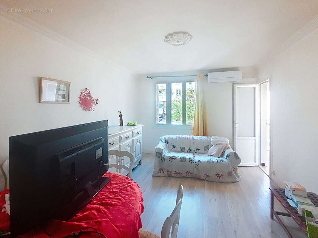 Appartement à MARSEILLE-9E