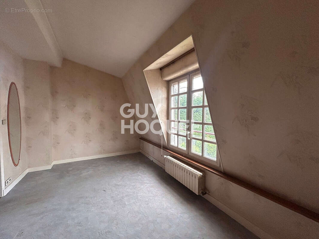 Maison à LES PAVILLONS-SOUS-BOIS