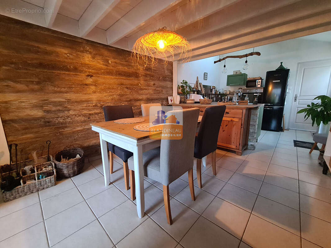 Maison à LA MONTAGNE