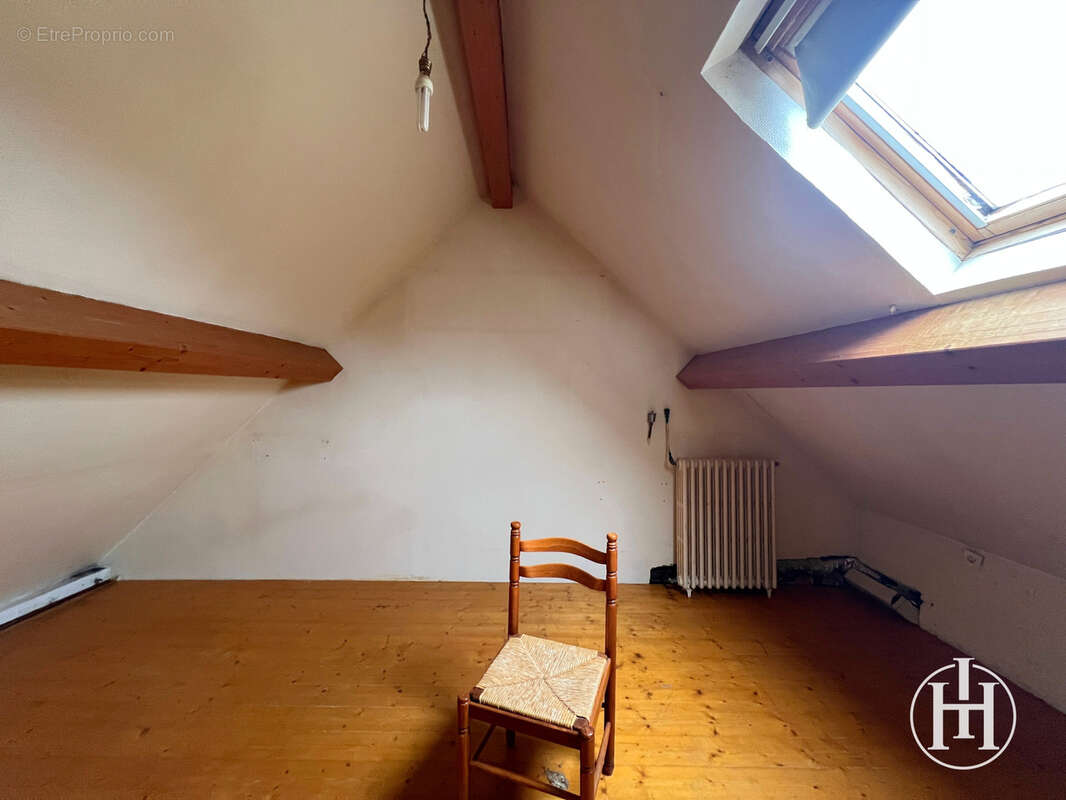 Maison à LURCY-LEVIS