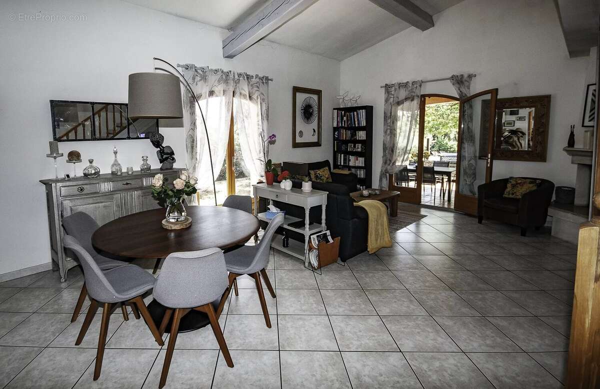 Maison à MONTFORT-SUR-ARGENS