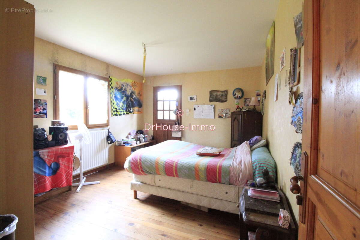 Maison à SAINT-DENIS-DES-MONTS