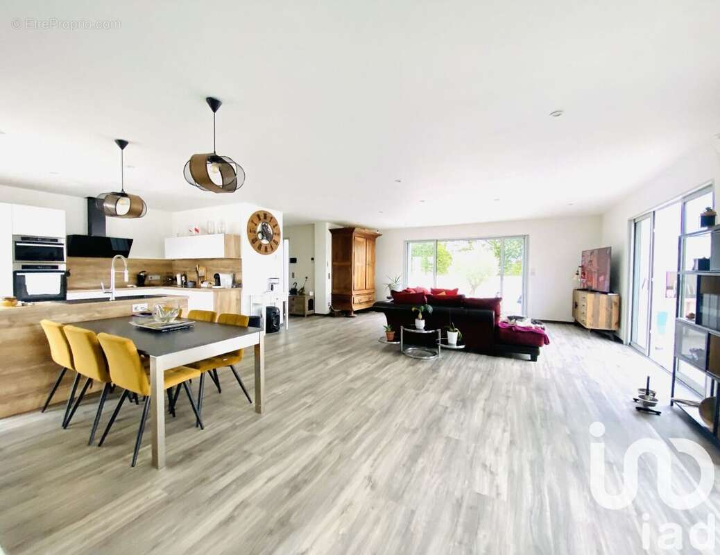 Photo 3 - Maison à MEDIS