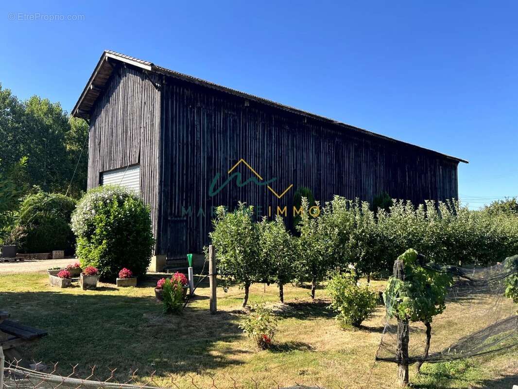 A vendre maison pierre de 240m2 - photo 3