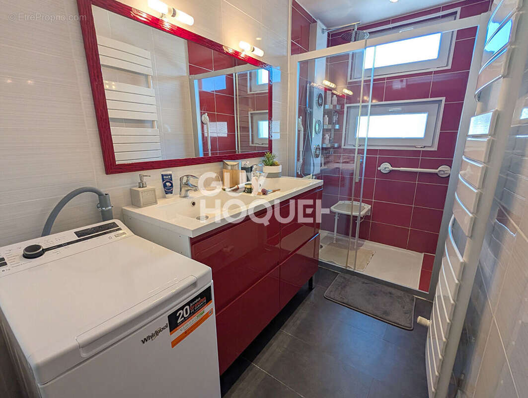 Maison à ECOLE-VALENTIN