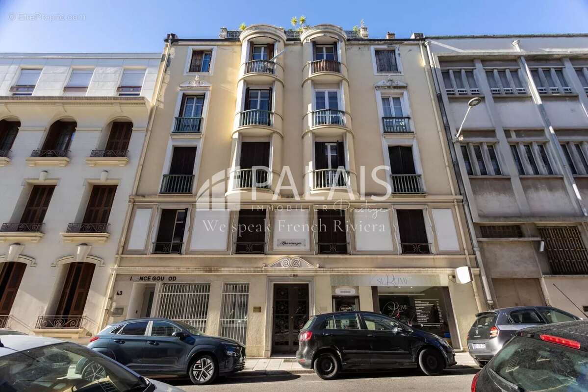 Appartement à NICE