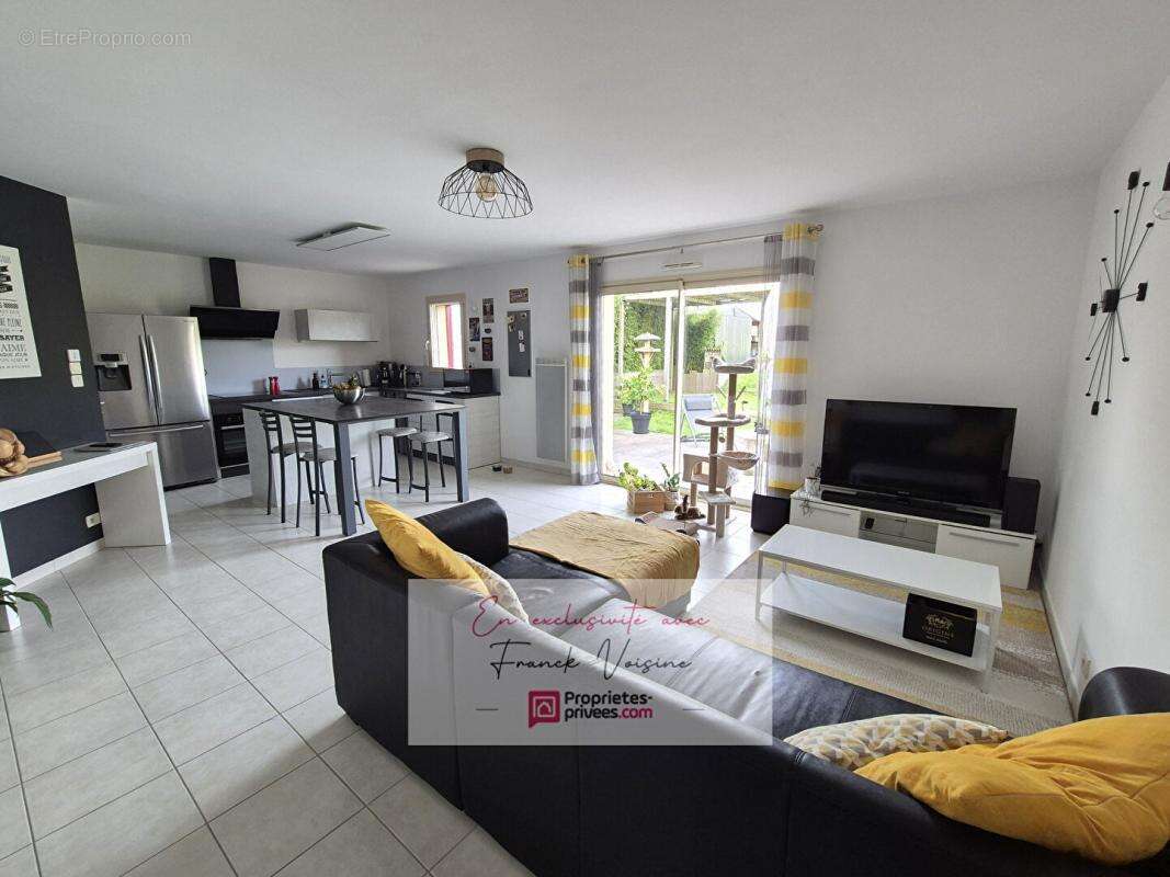 Maison à LES HERBIERS