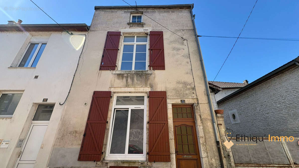 Appartement à BAR-SUR-AUBE