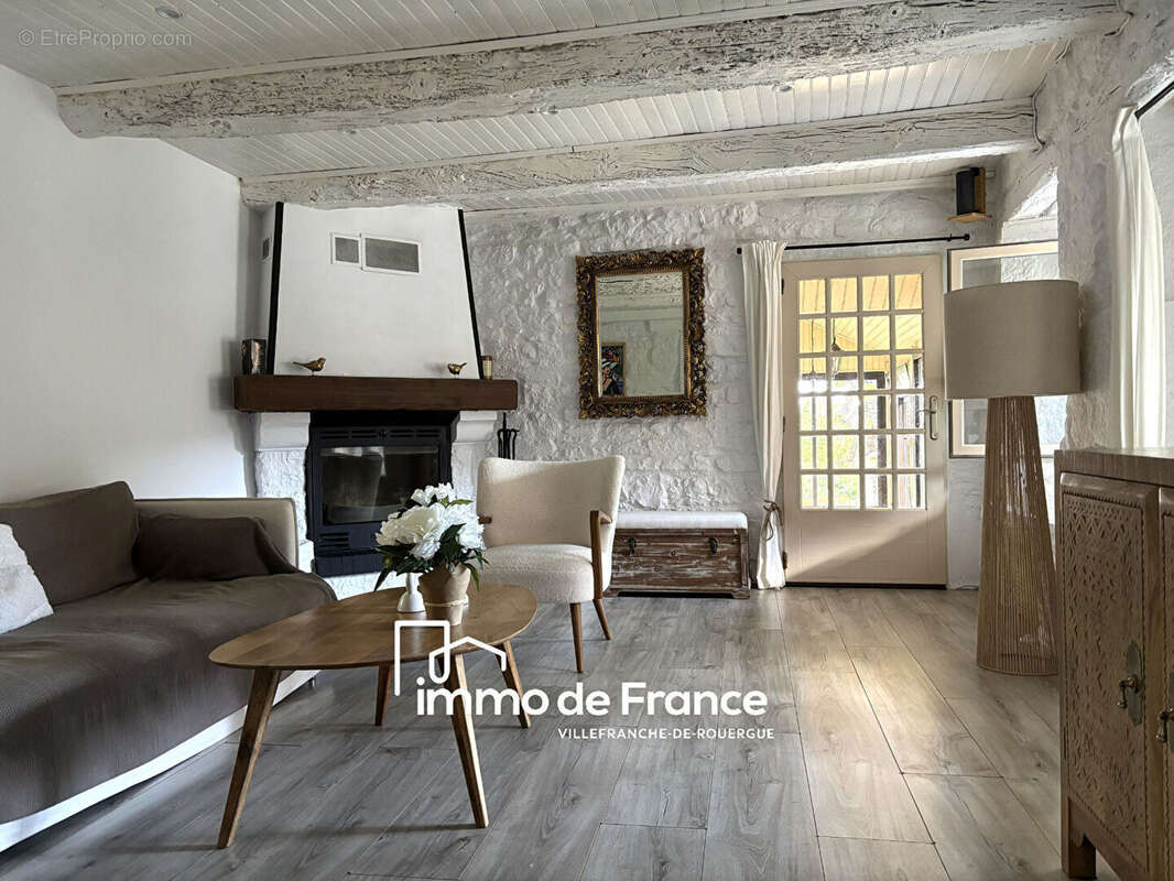 Maison à PUYLAGARDE