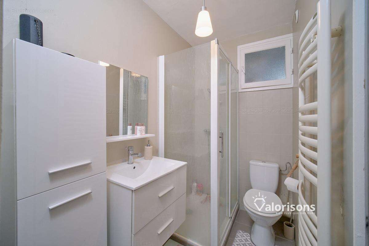 Appartement à SAINT-LAURENT-DE-MURE