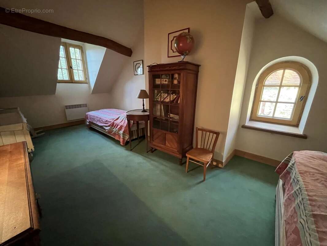 Maison à POIGNY-LA-FORET