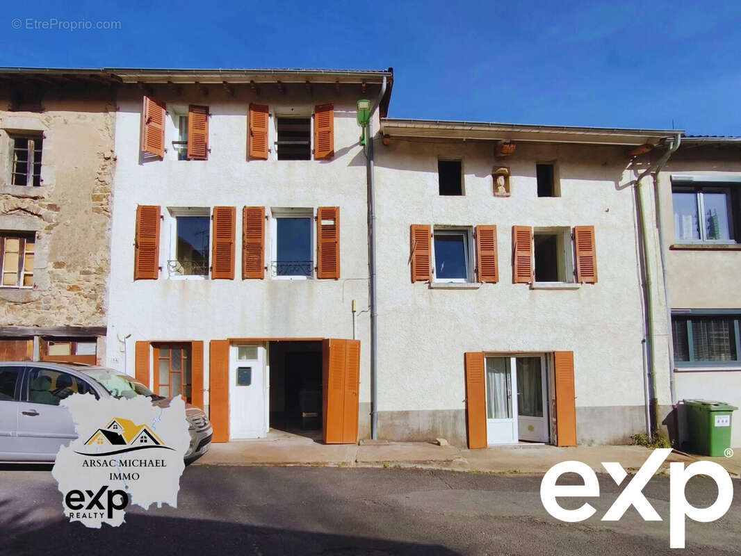 Maison à SAINT-GERMAIN-L'HERM