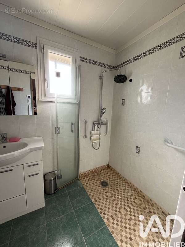 Photo 8 - Maison à CHATENAY-SUR-SEINE