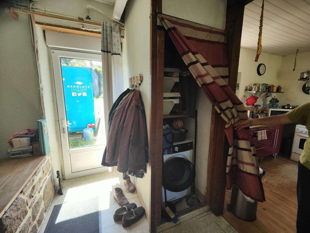 Maison en pierre avec dépendances sur 1 729 m2 de terrain - photo 5