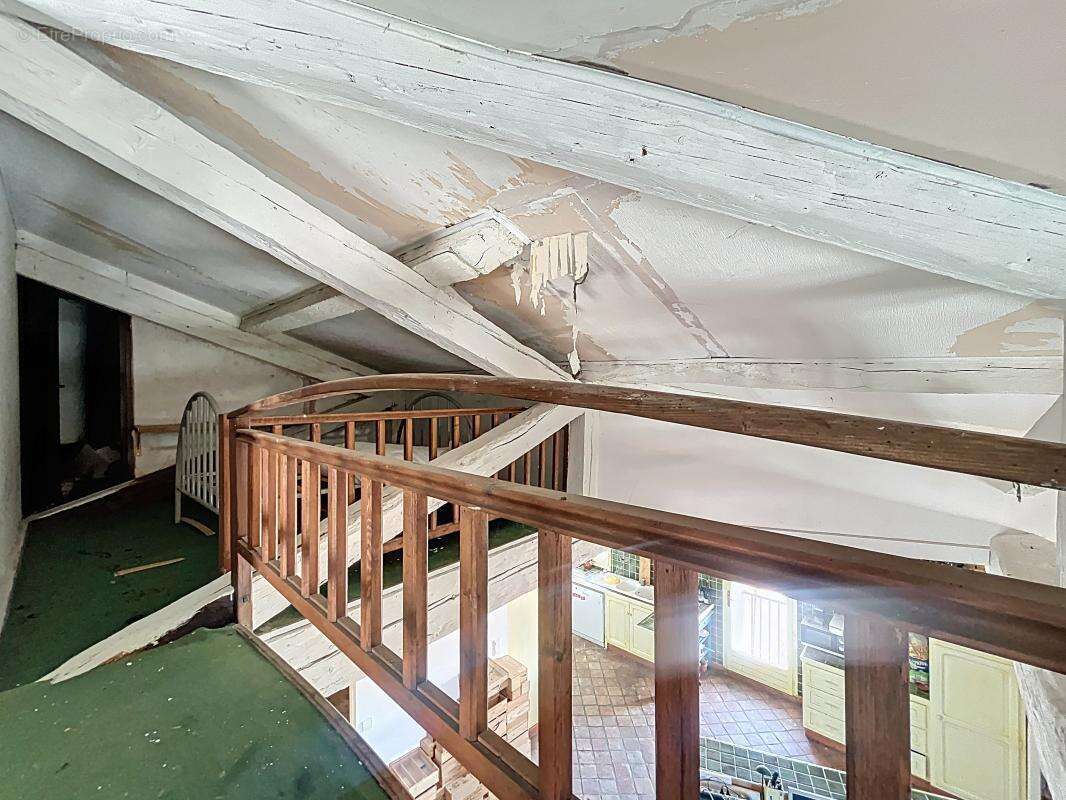 Appartement à CONDRIEU