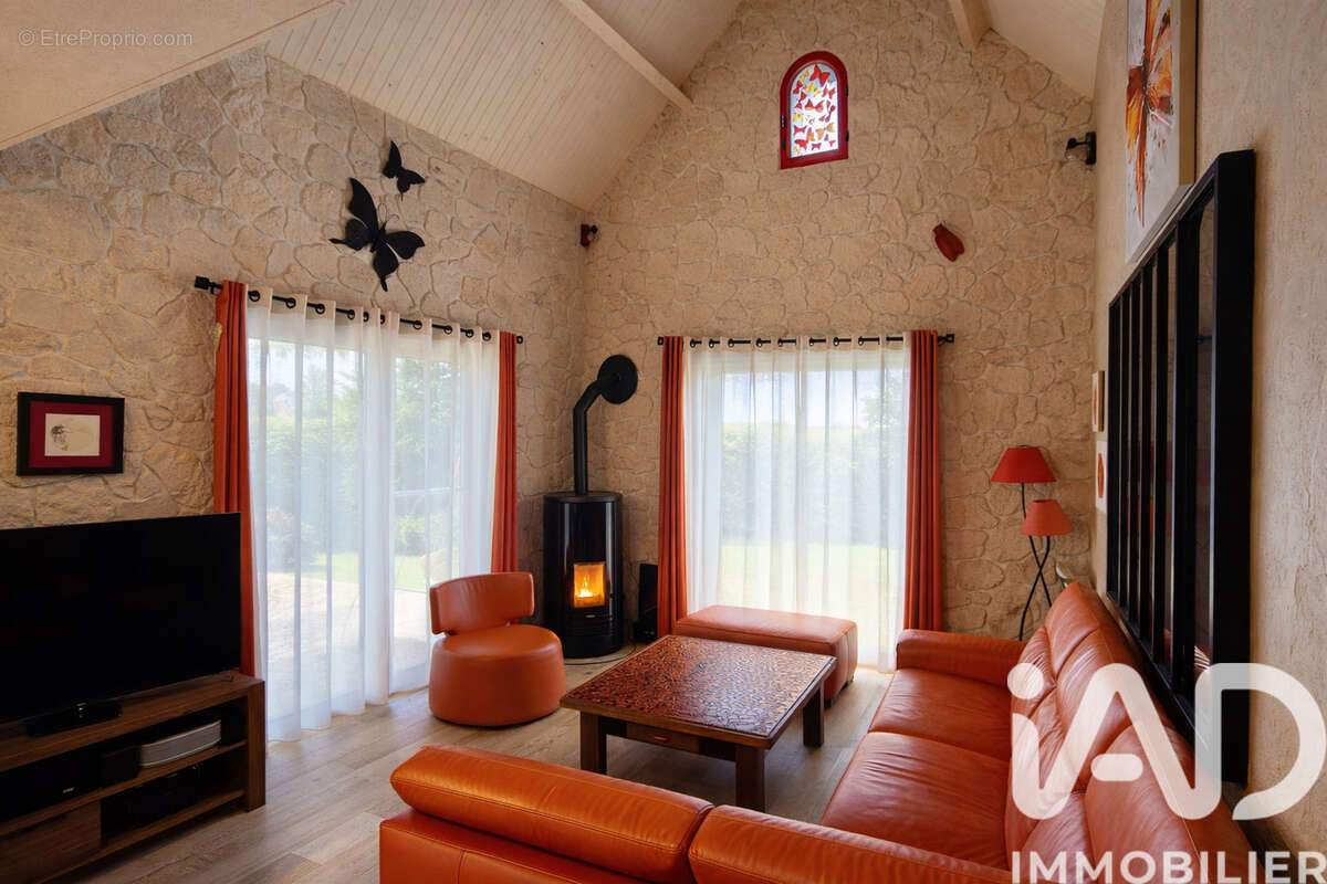 Photo 4 - Maison à LONGPERRIER