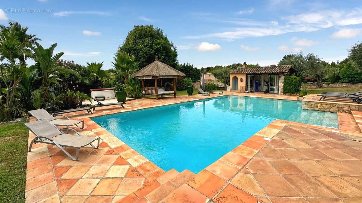 Maison à MOUANS-SARTOUX