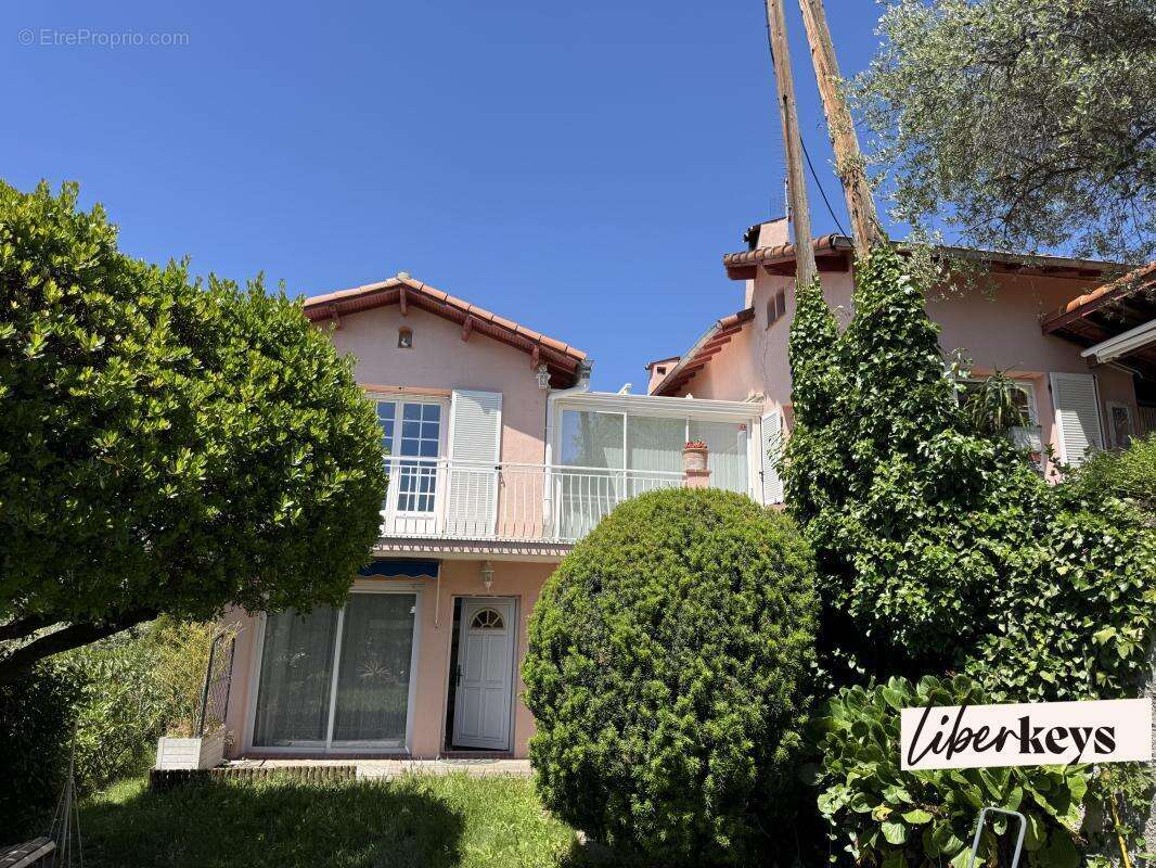 Maison à CONTES
