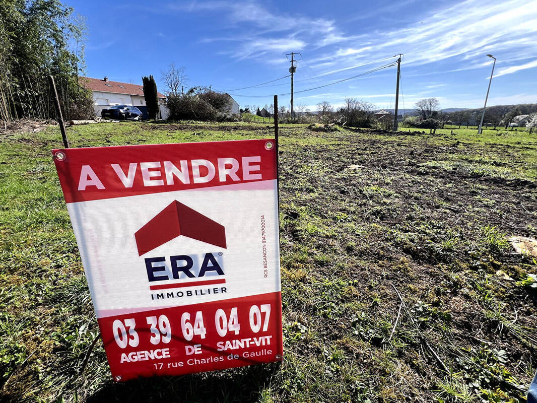 Terrain à MARNAY