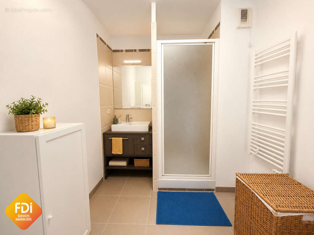 Port Marianne - T2 + parking - 44m2 - photo 4