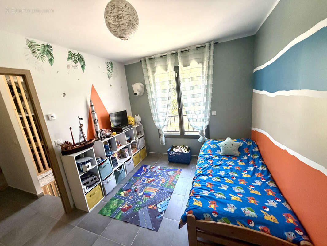 Maison à AUPS