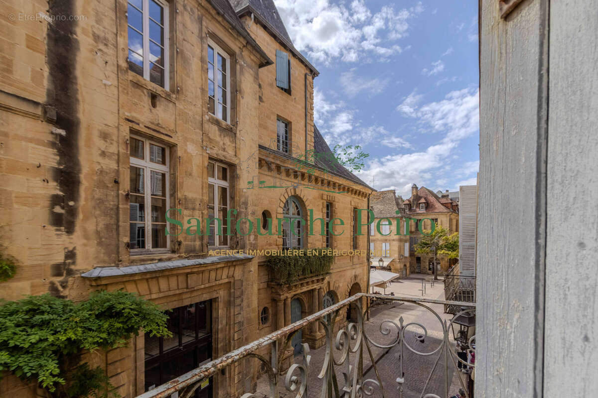 Appartement à SARLAT-LA-CANEDA