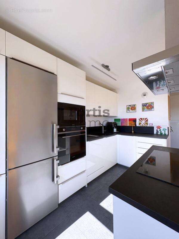 Appartement à PARIS-12E