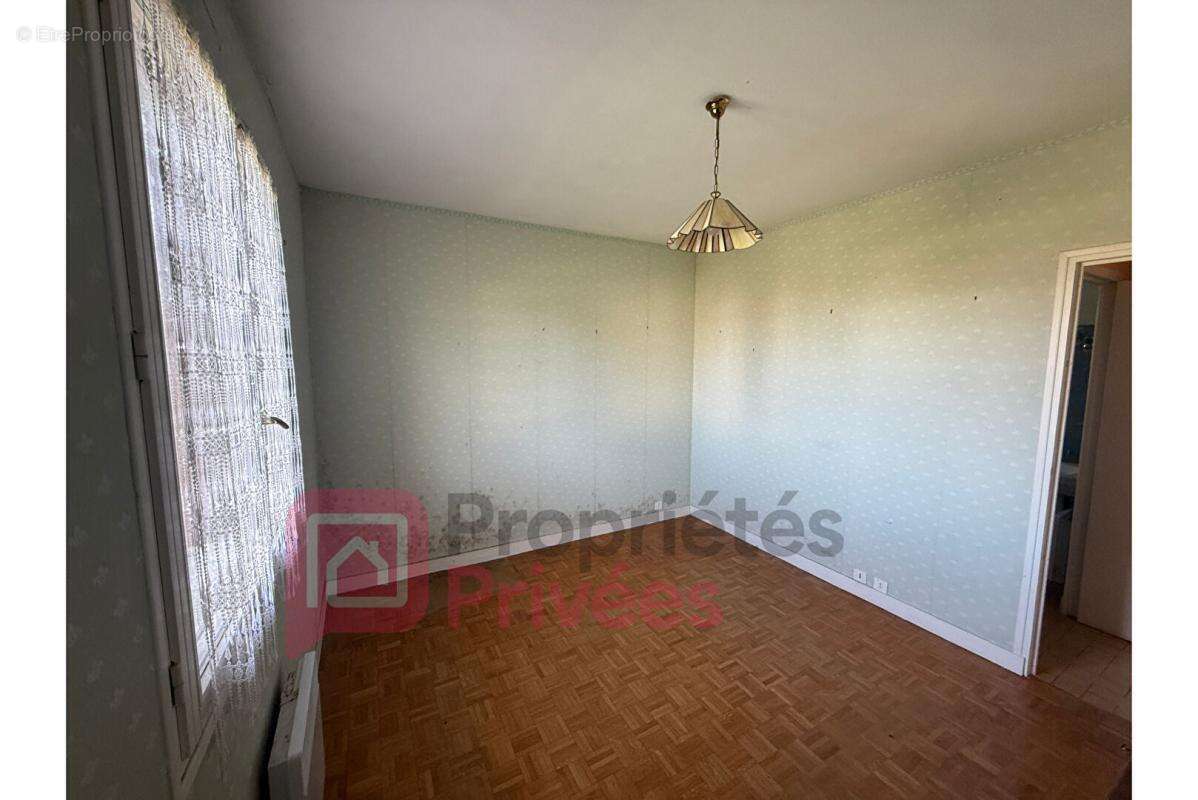 Maison à COSNE-COURS-SUR-LOIRE