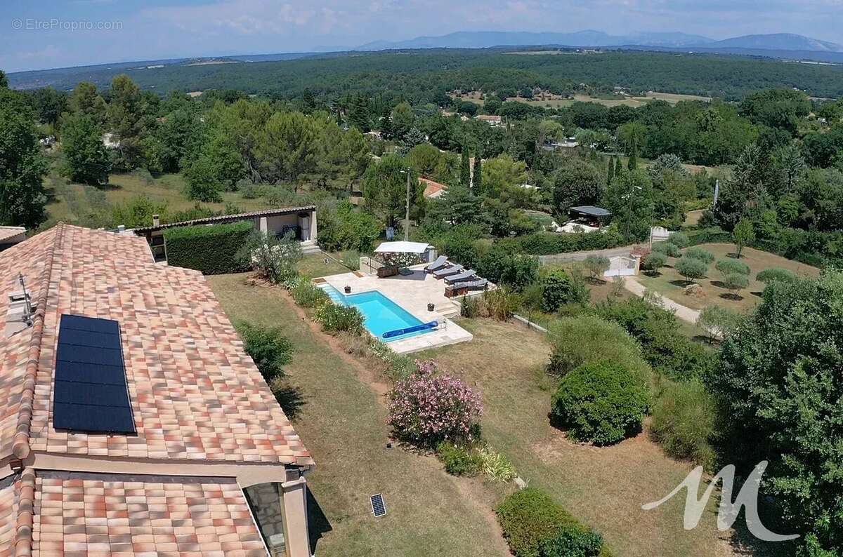 Grande maison de Charme à vendre  à Montmeyan avec Piscine, garage, abri voiture - photo 44