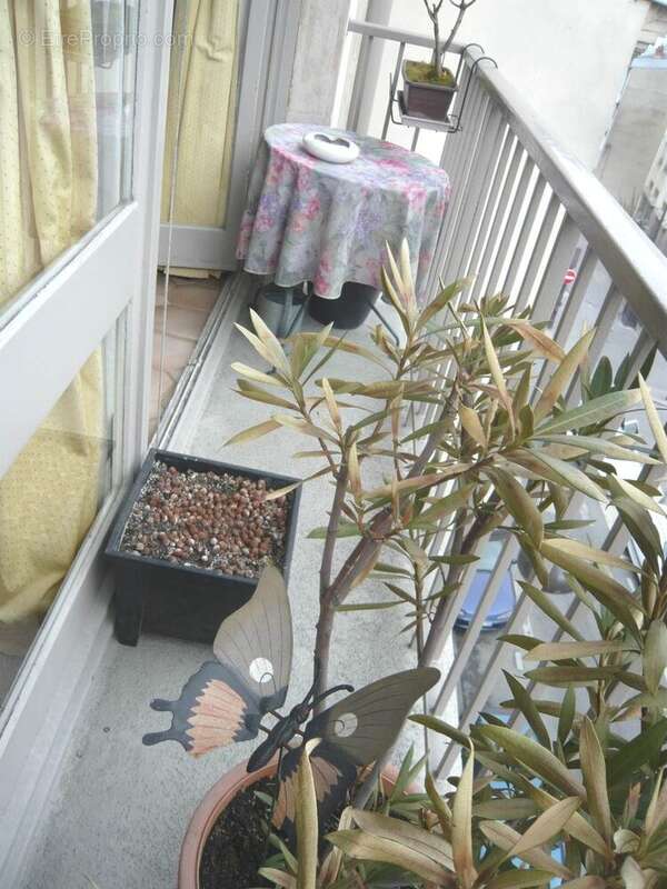 Appartement à PARIS-19E