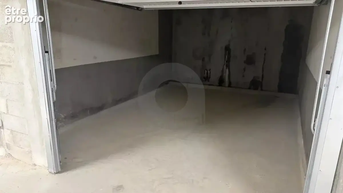 Roquebrune garage centre ville - photo 2