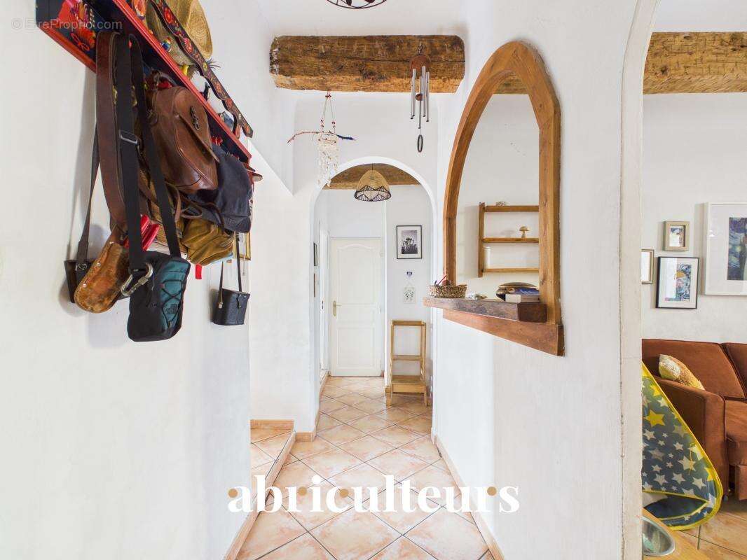 Appartement à CALLIAN