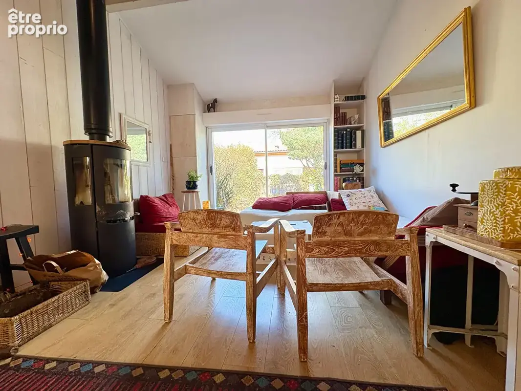 Maison PESSAC 177 m2 - quartier Noès - Bois du Burck - photo 3