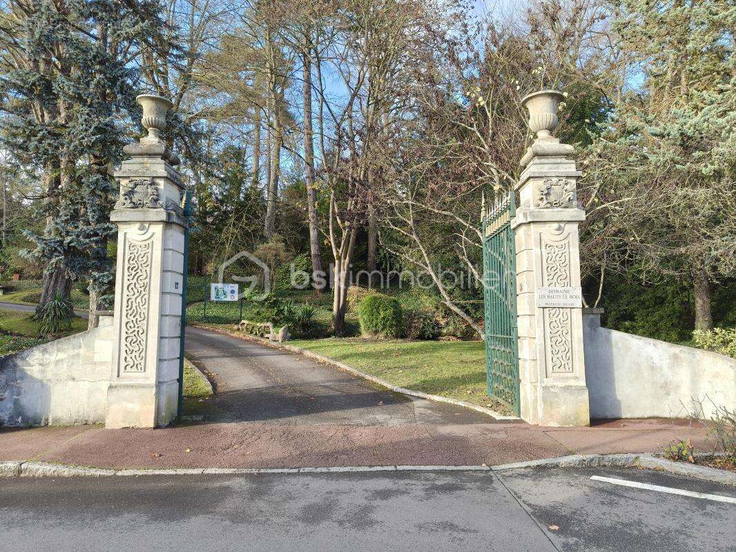 Appartement à L'ETANG-LA-VILLE