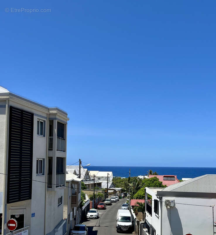 Commerce à SAINT-PIERRE