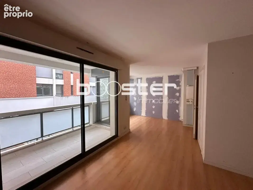 Rare à Saint-Étienne : Grand appartement traversant de 155 m² avec ascenseur,  2 terrasses, 2 parkings en sous-sol - photo 5