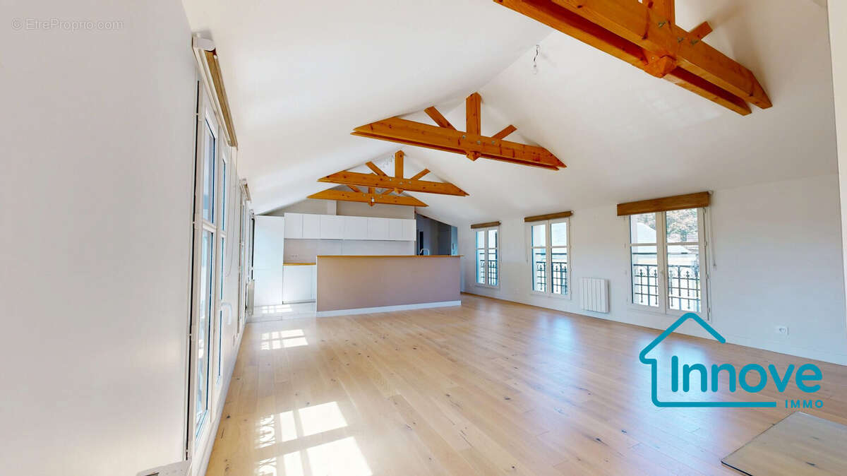 Appartement à VERSAILLES