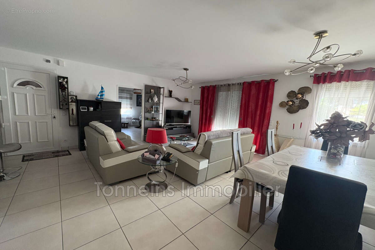 Maison 110 m² à Tonneins  - photo 4