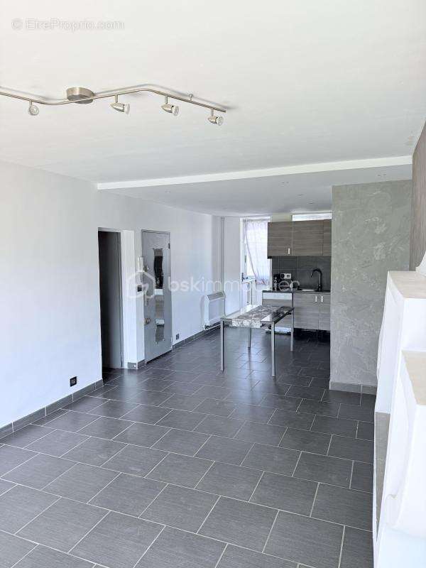 Appartement à SALON-DE-PROVENCE