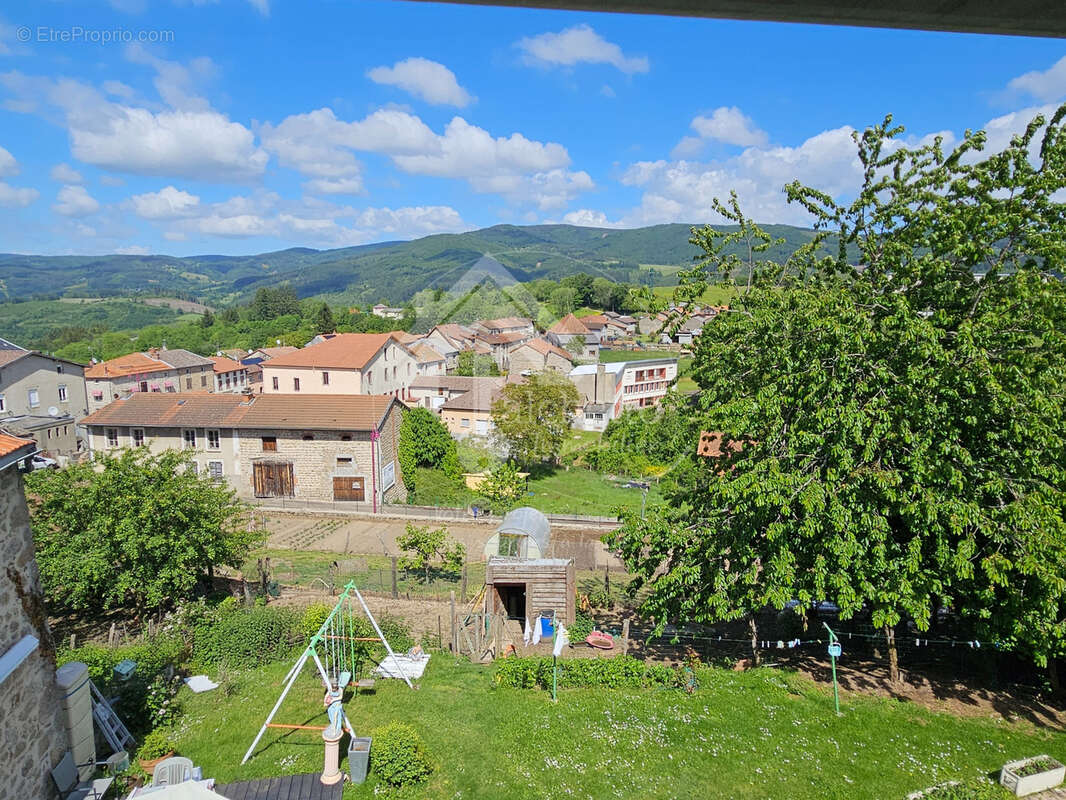Maison à LAPRUGNE
