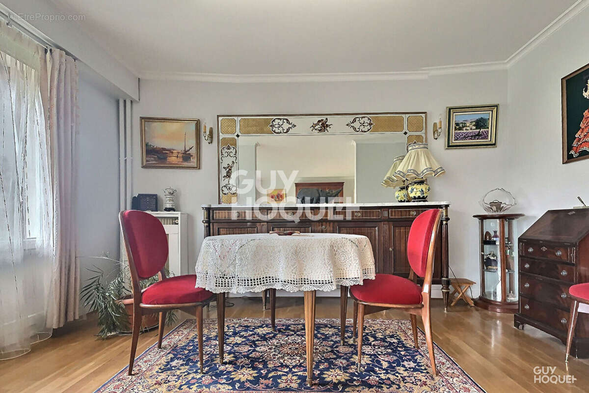 Appartement à MAISONS-ALFORT