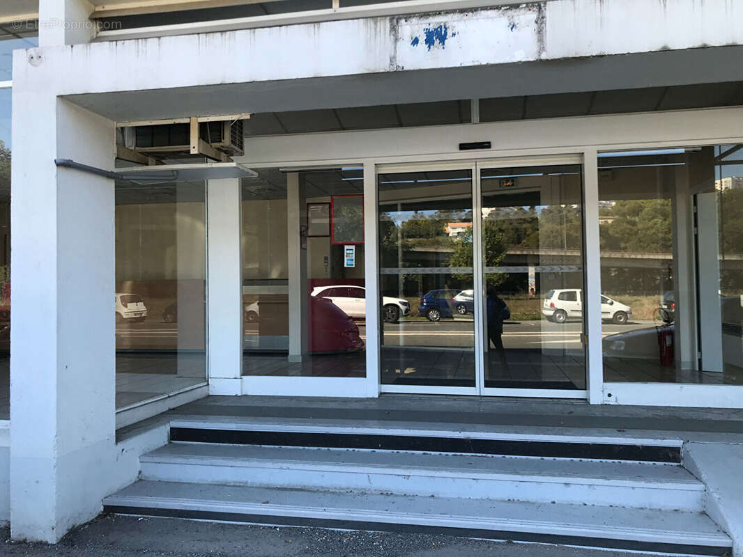 Commerce à POITIERS