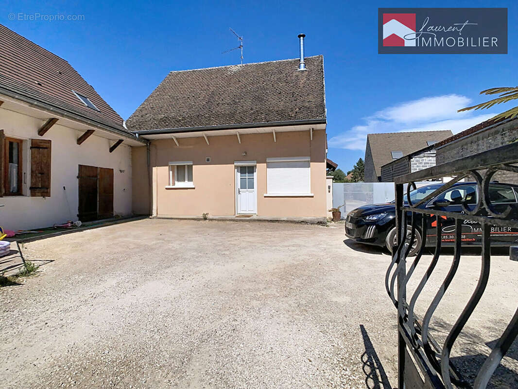 Maison à EPERVANS