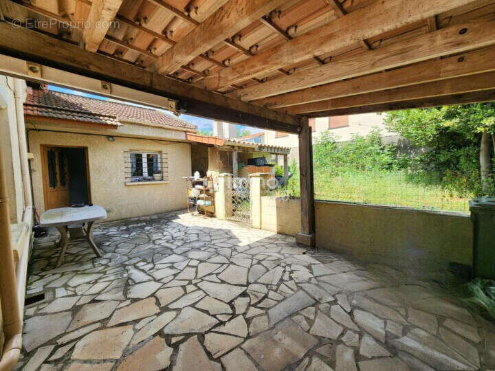 Maison à BONNEUIL-SUR-MARNE