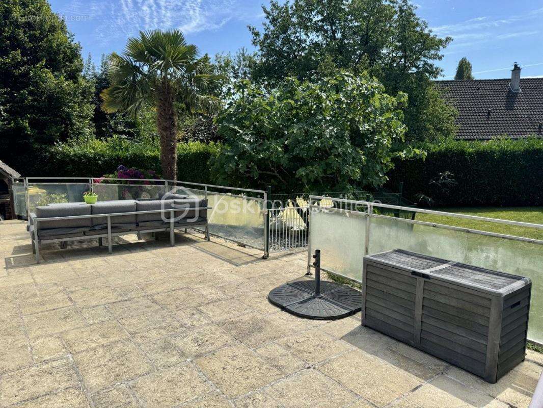 Maison à LA SAUSSAYE