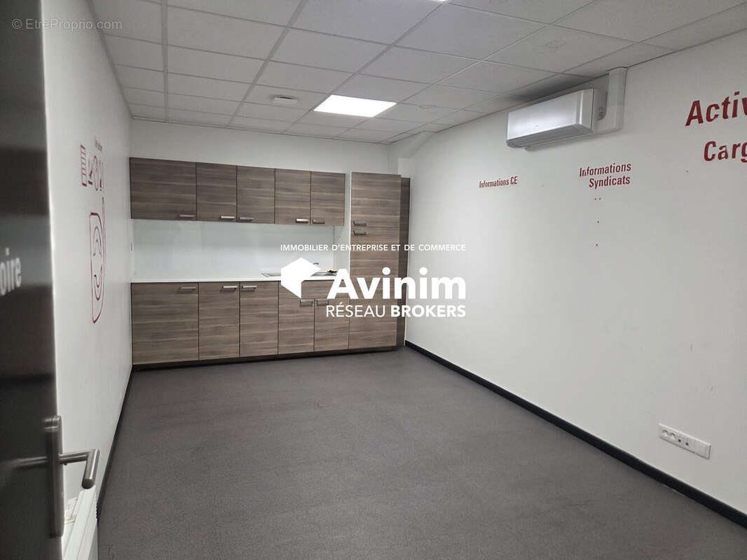 Commerce 390 m² à Epagny  - photo 5