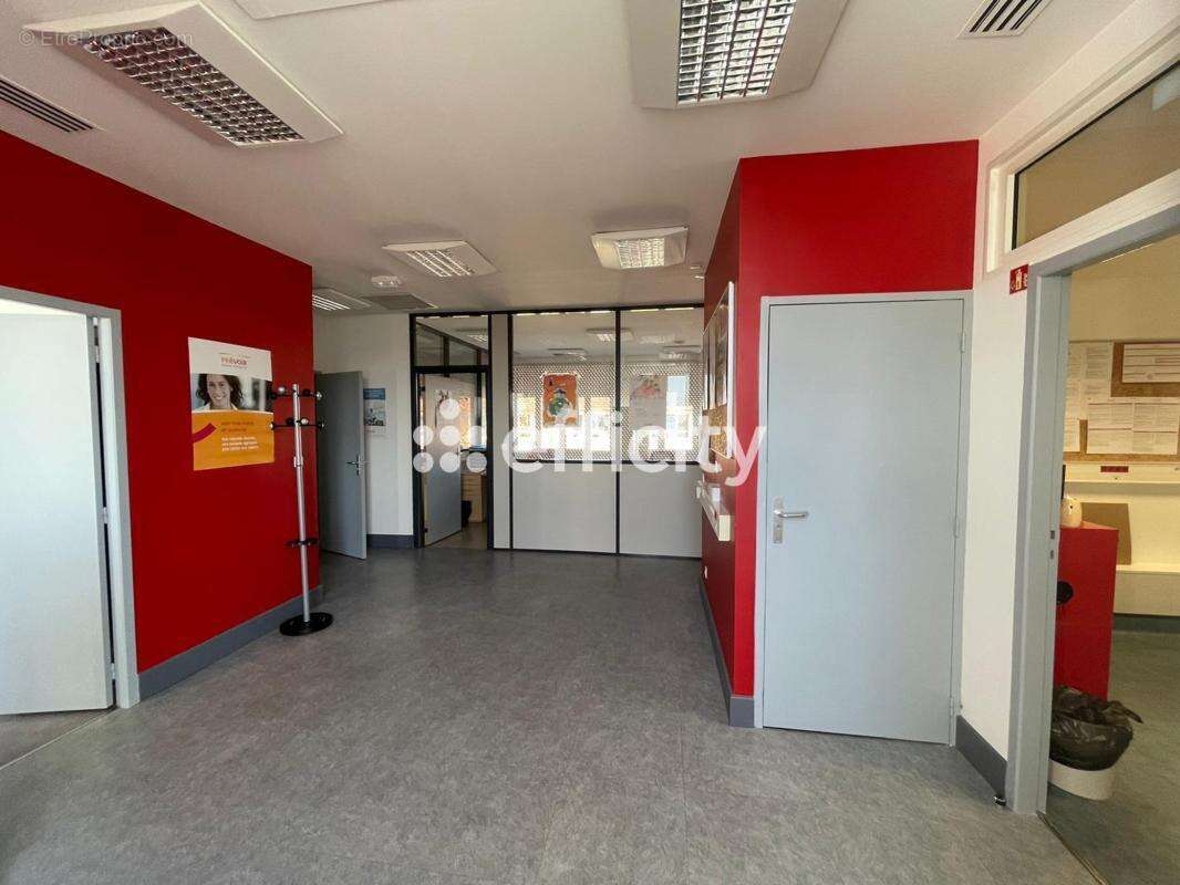 Locaux/Biens immobiliers - photo 2