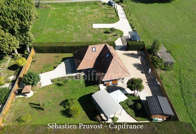 Maison à SAINT-PARDOUX-LA-RIVIERE